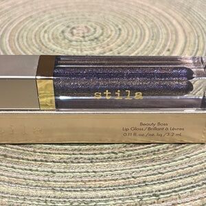 STILA~Beauty Boss~Lip Gloss "IN THE BLACK" (0.11oz)*BRAND NEW IN BOX*💯ORIGINAL✅